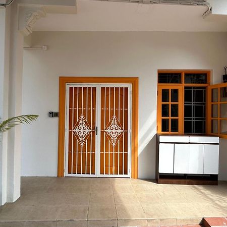 Myroom Georgetown, Off Jalan Burma, Gurney Drive Exteriör bild