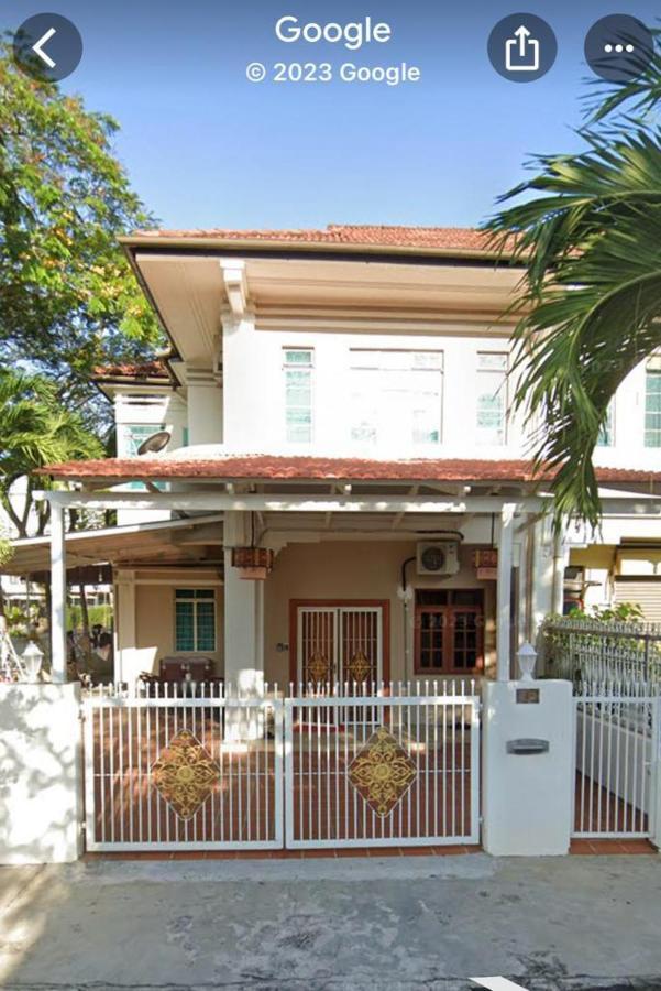 Myroom Georgetown, Off Jalan Burma, Gurney Drive Exteriör bild