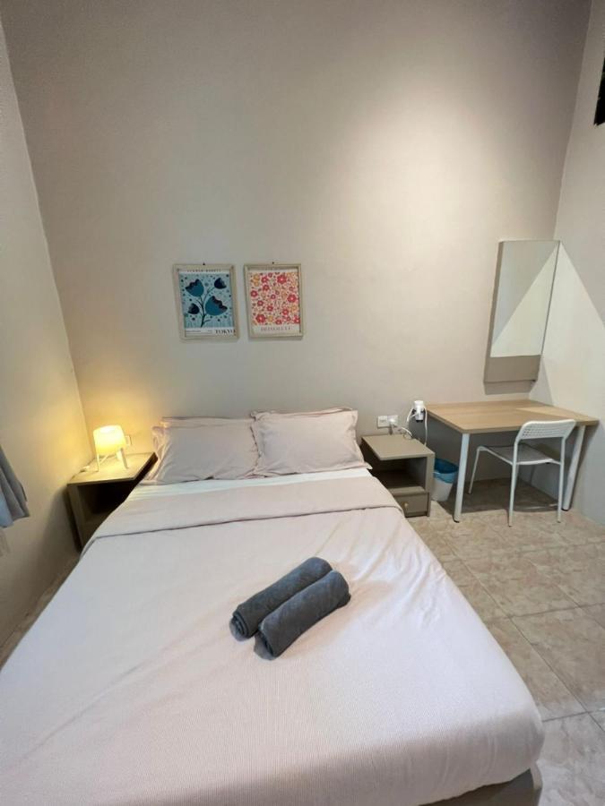 Myroom Georgetown, Off Jalan Burma, Gurney Drive Exteriör bild